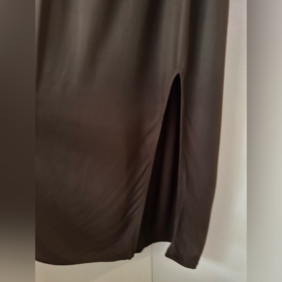 Valija Side cut out with front slit and pockets maxi dress  size small - Picture 3 of 6